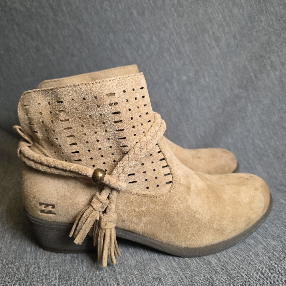 Billabong Women'sβ Nico Bootie Tan Size 8.5